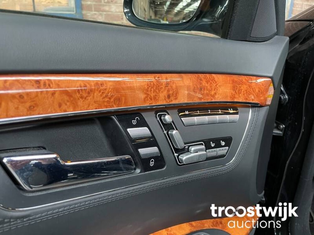 Mercedes-Benz S600 Lang 5.5 V12 517pk 2007 -Youngtimer-