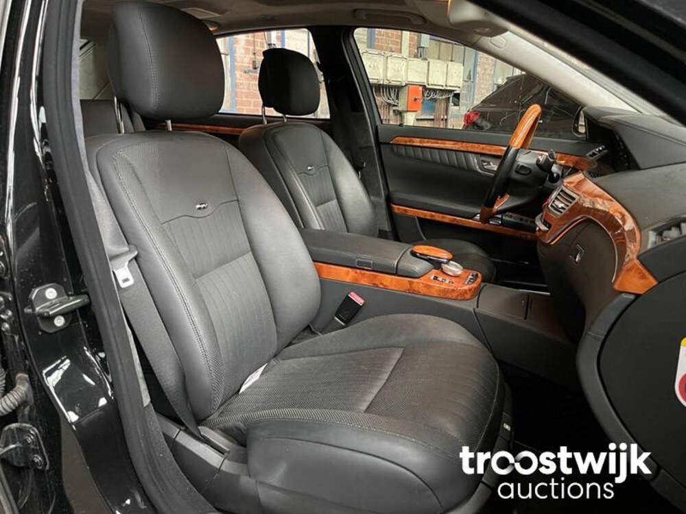 Mercedes-Benz S600 Lang 5.5 V12 517pk 2007 -Youngtimer-
