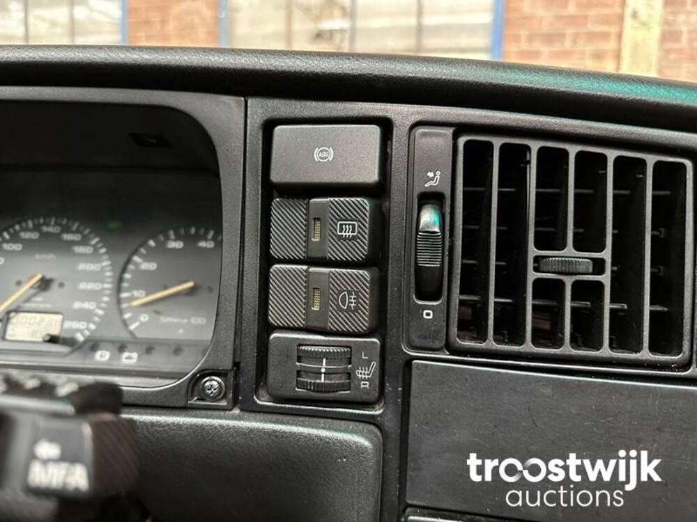 Volkswagen Corrado VR6 2.9 190pk 1992, 72-FZ-RZ