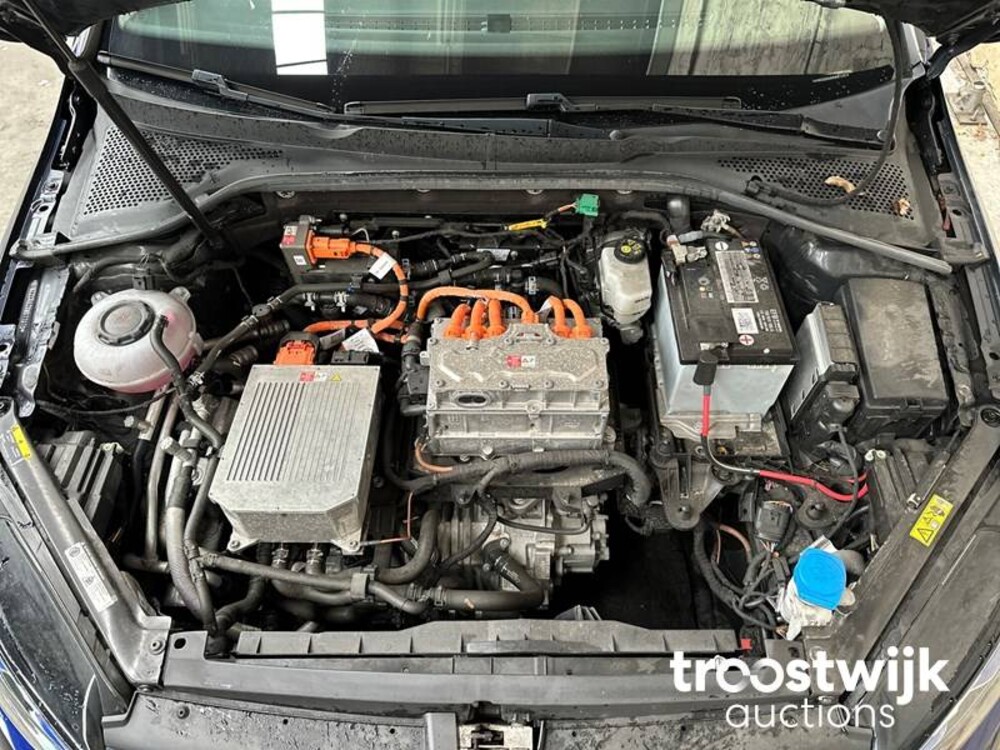 Volkswagen Golf e-Golf 136pk 2019, G-751-BT