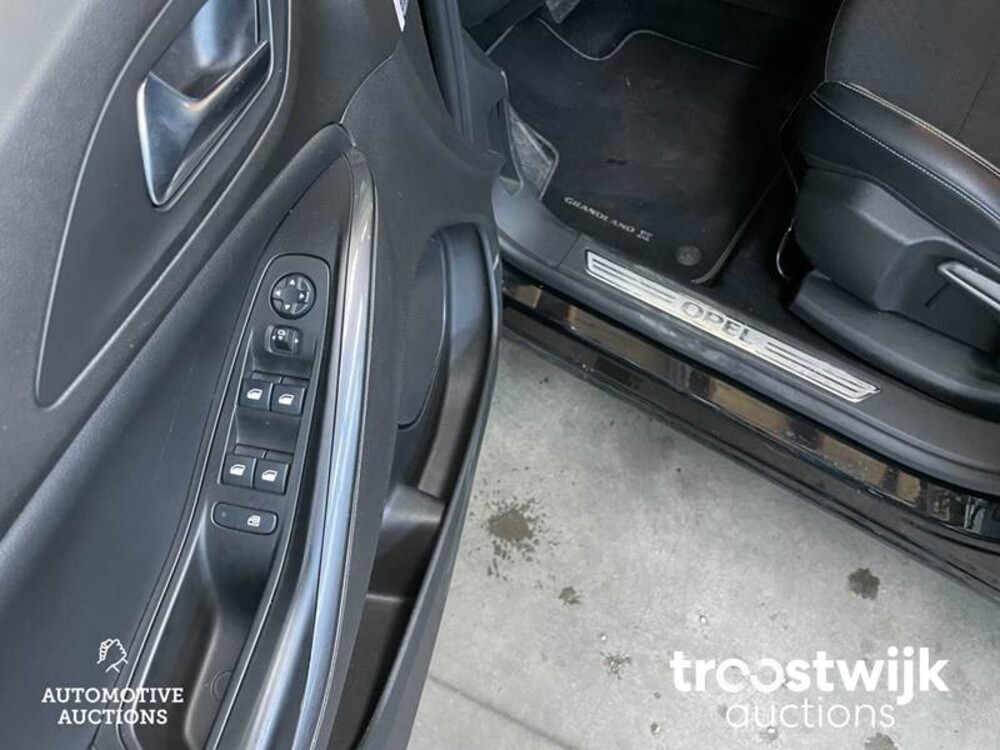 Opel Grandland X 1.2 Turbo Innovation 131pk 2019, H-658-PK