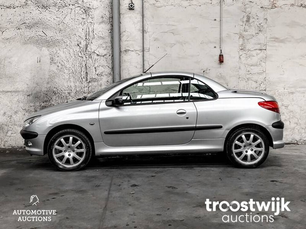 Peugeot 206 CC 1.6-16V 109pk 2002 -Orig. NL-, 83-JK-FL