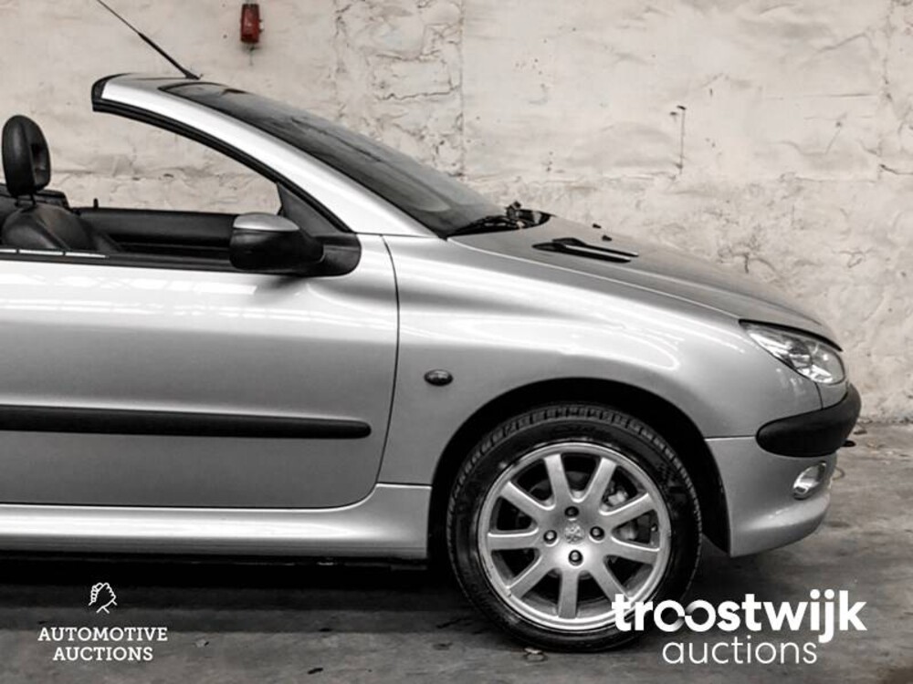 Peugeot 206 CC 1.6-16V 109pk 2002 -Orig. NL-, 83-JK-FL