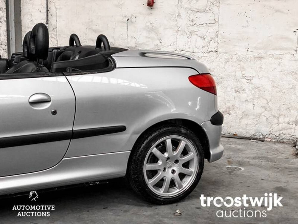 Peugeot 206 CC 1.6-16V 109pk 2002 -Orig. NL-, 83-JK-FL