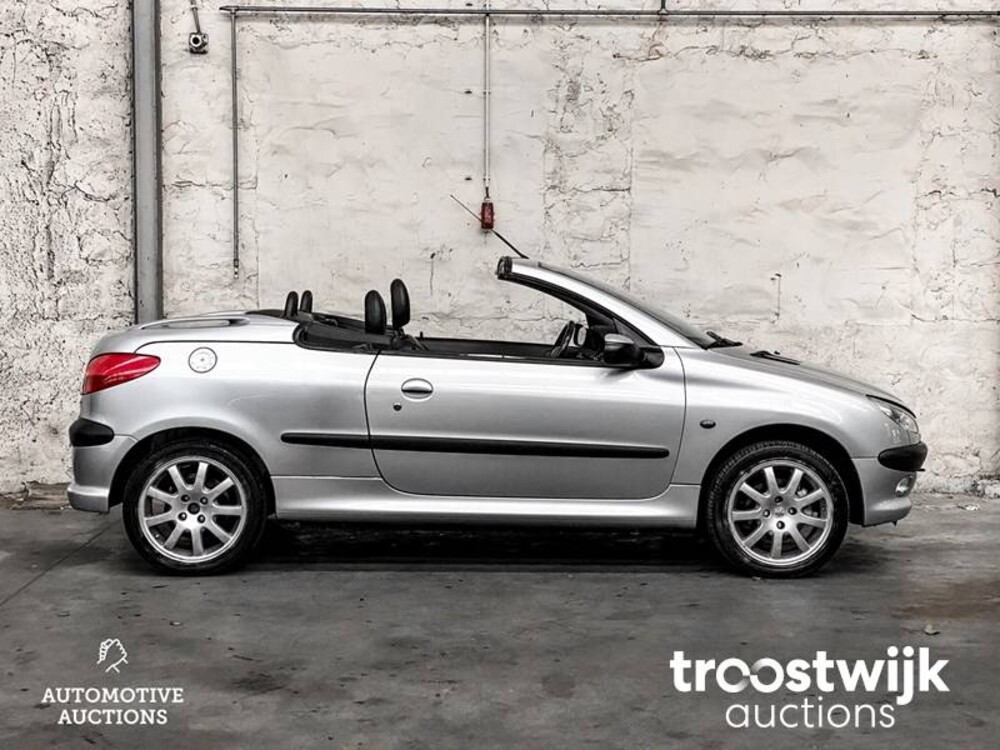 Peugeot 206 CC 1.6-16V 109pk 2002 -Orig. NL-, 83-JK-FL