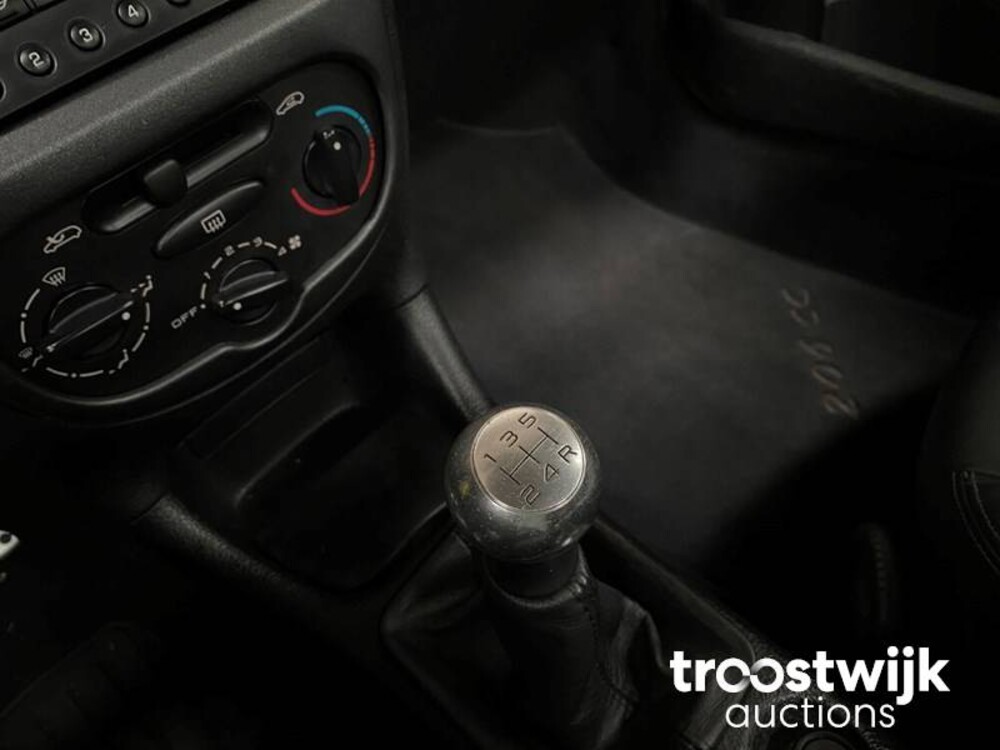 Peugeot 206 CC 1.6-16V 109pk 2002 -Orig. NL-, 83-JK-FL