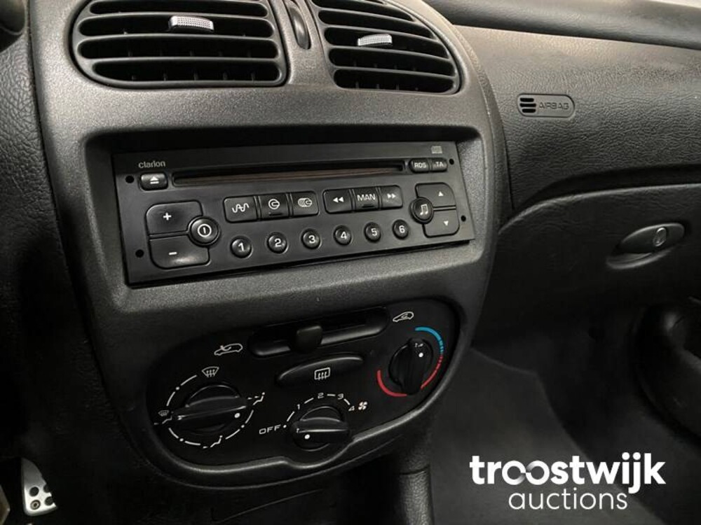 Peugeot 206 CC 1.6-16V 109pk 2002 -Orig. NL-, 83-JK-FL