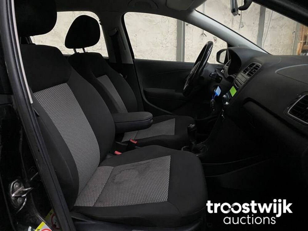 Volkswagen Polo 1.2 TDI BlueMotion Comfortline 75pk 2011 -Orig. NL-, 62-SJL-2