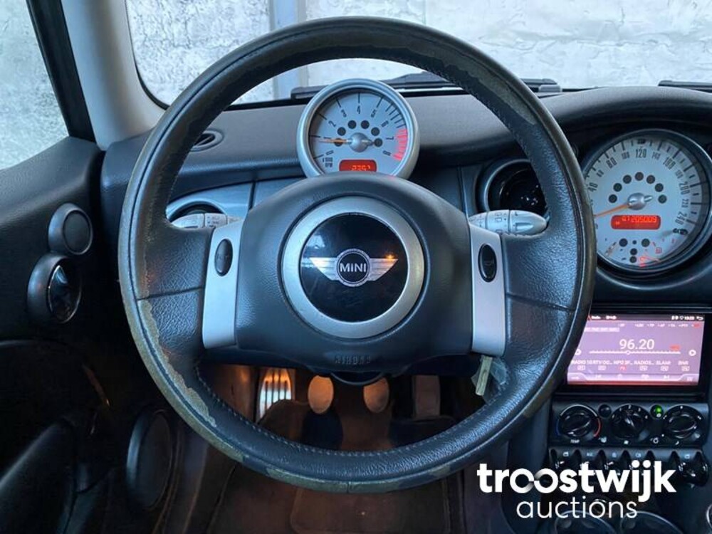 Mini Cooper S 1.6  163pk 2002, 82-JNL-1