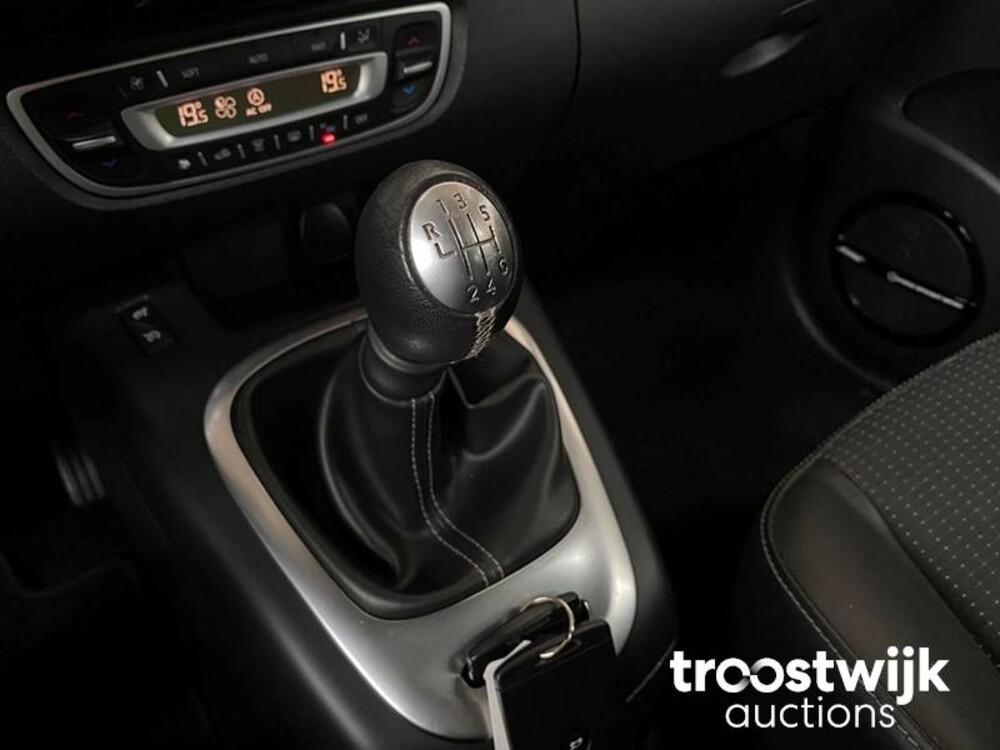 Renault Grand Scenic Bose 1.2 TCe 131pk 2014 -Orig. NL-, 8-TGK-75