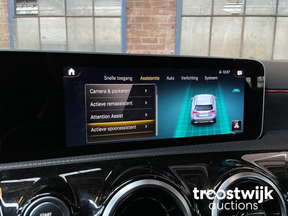 Mercedes-Benz 180d Business Solution 116pk 2018 A-klasse, XJ-192-K