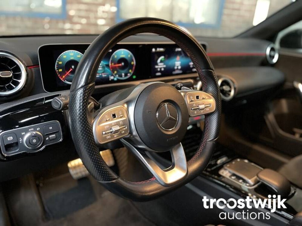 Mercedes-Benz 180d Business Solution 116pk 2018 A-klasse, XJ-192-K