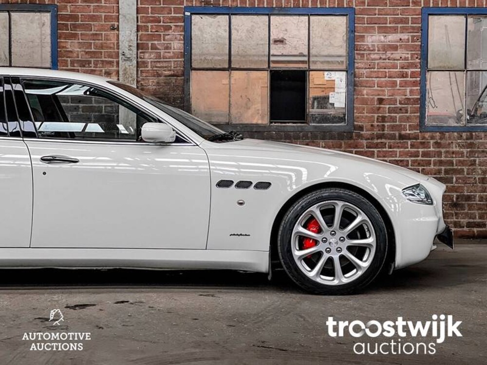 Maserati  Quattroporte 4.2 V8 Executive GT 401pk 2007 -Youngtimer-
