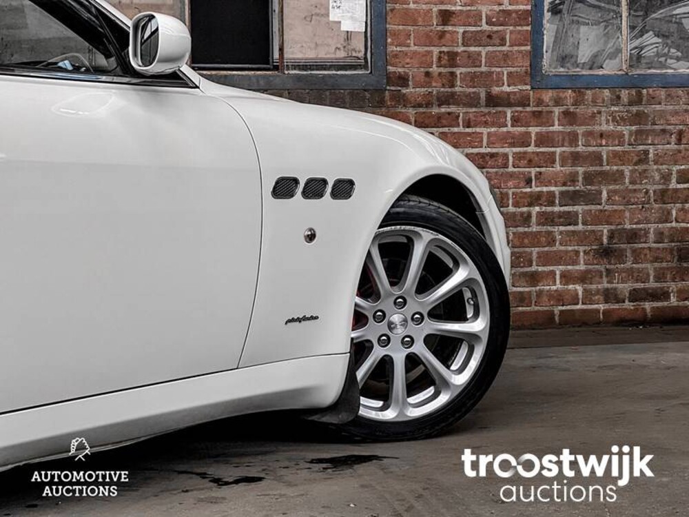 Maserati  Quattroporte 4.2 V8 Executive GT 401pk 2007 -Youngtimer-