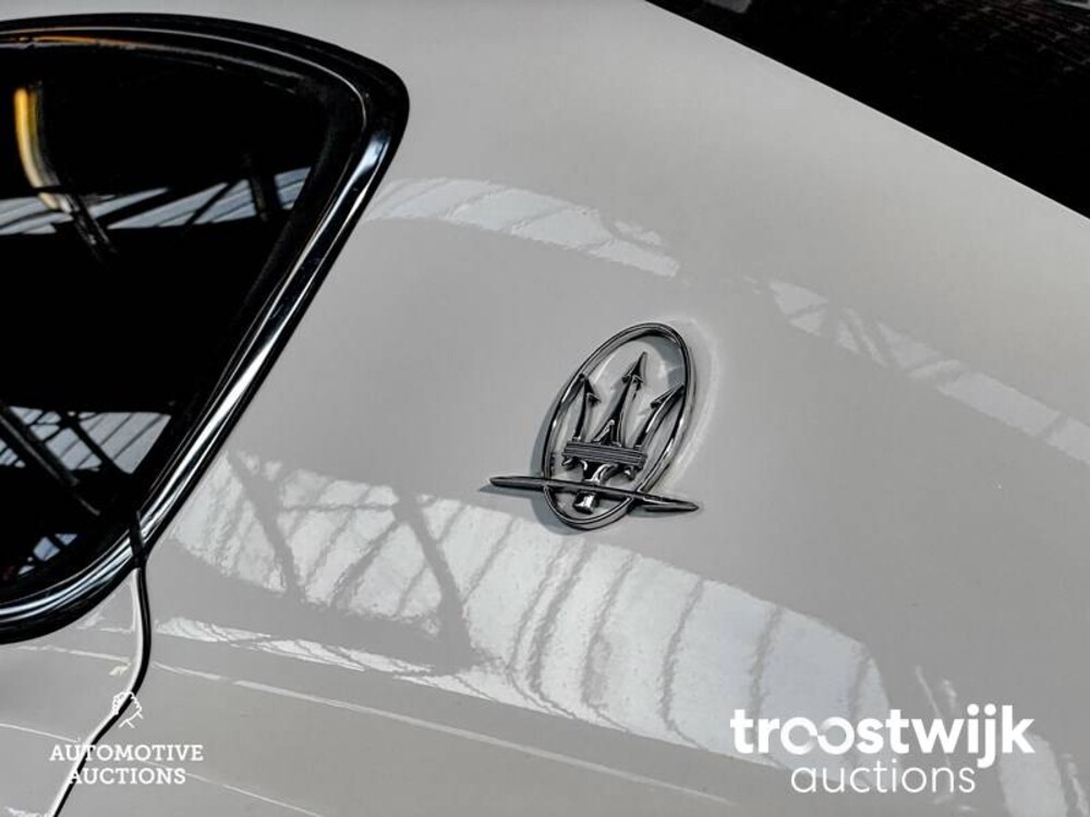 Maserati Quattroporte 4.2 V8  400pk 2007 -Youngtimer- ZF