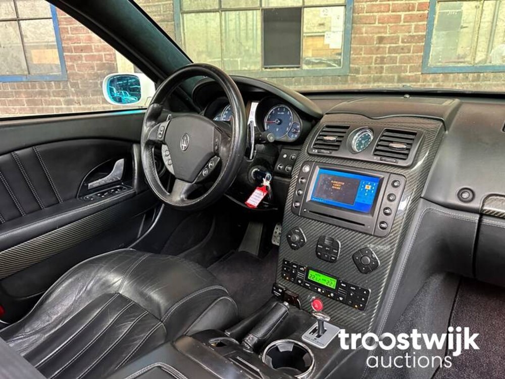 Maserati Quattroporte 4.2 V8 400pk 2007 -Youngtimer-
