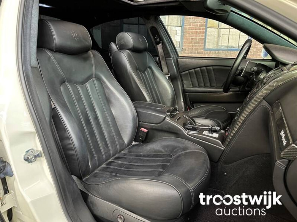 Maserati Quattroporte 4.2 V8 400pk 2007 -Youngtimer-