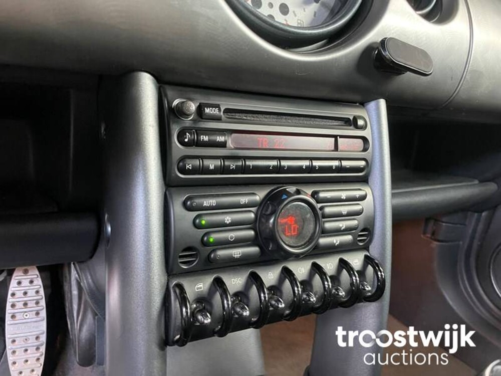 Mini Cooper S Chili 1.6 163pk 2002, 77-LN-BR