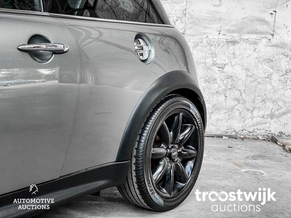 Mini Cooper S Chili 1.6 163pk 2002, 77-LN-BR