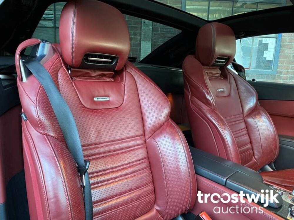 Mercedes-Benz SL63 AMG 5.5 V8 537pk 2012 AIRSCARF SL-klasse 