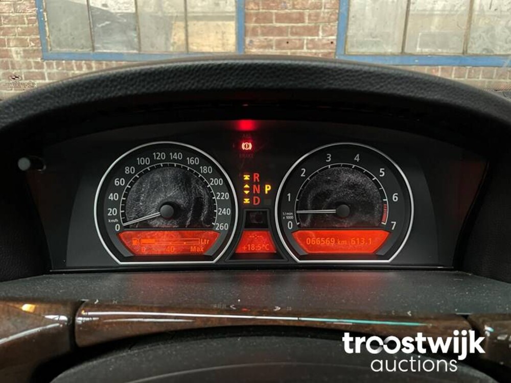 BMW 745i Executive E65 4.4 V8  2004 333pk -Youngtimer-