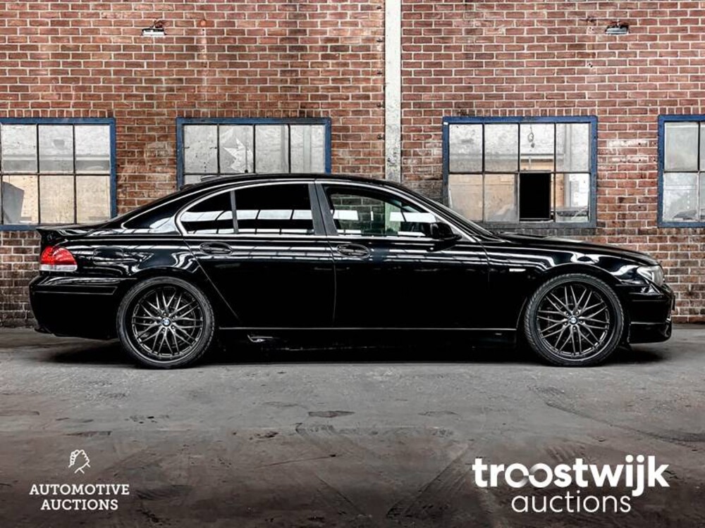 BMW 745i Executive E65 4.4 V8  2004 333pk -Youngtimer-