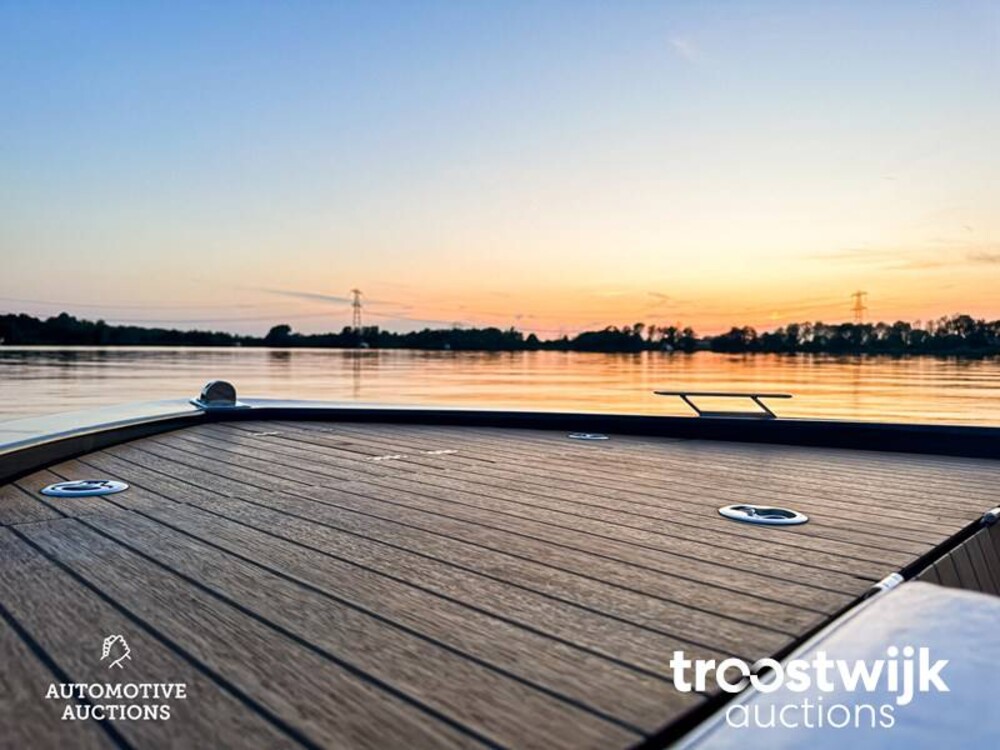 Frauscher 686 Lido 225 PS V6 Volvo Penta DUOPROP