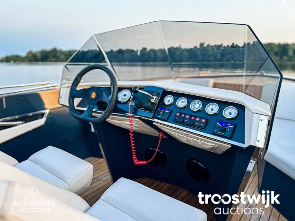 Frauscher 686 Lido 225 PS V6 Volvo Penta DUOPROP