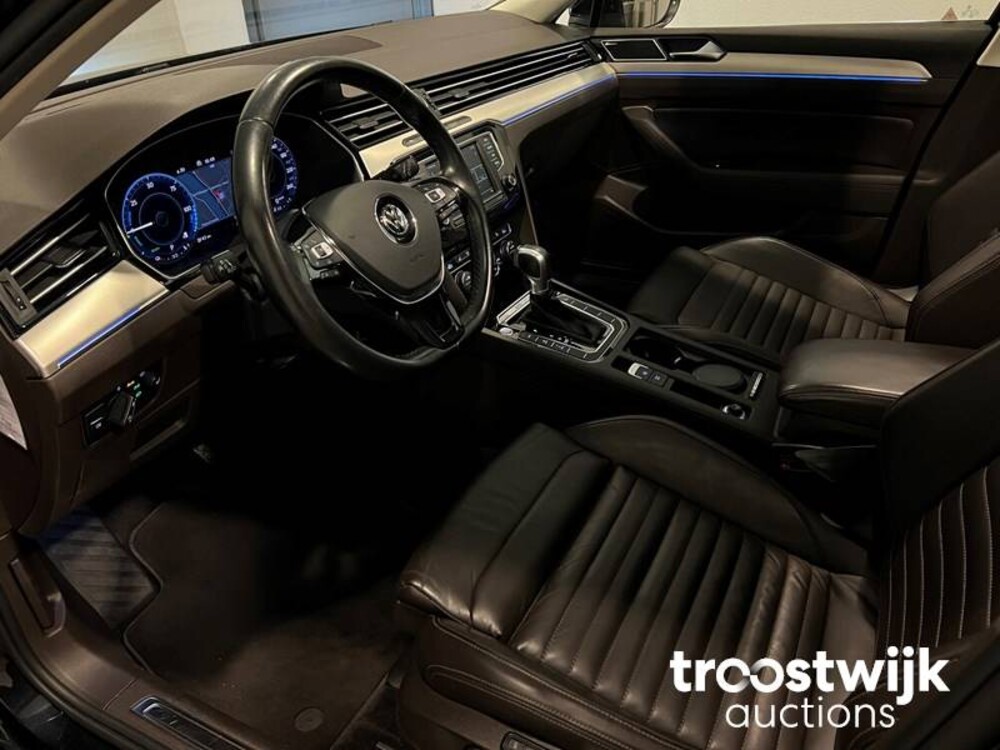 Volkswagen Passat Variant GTE 1.4 TSI Highline 218 PS 2016, XG-966-V