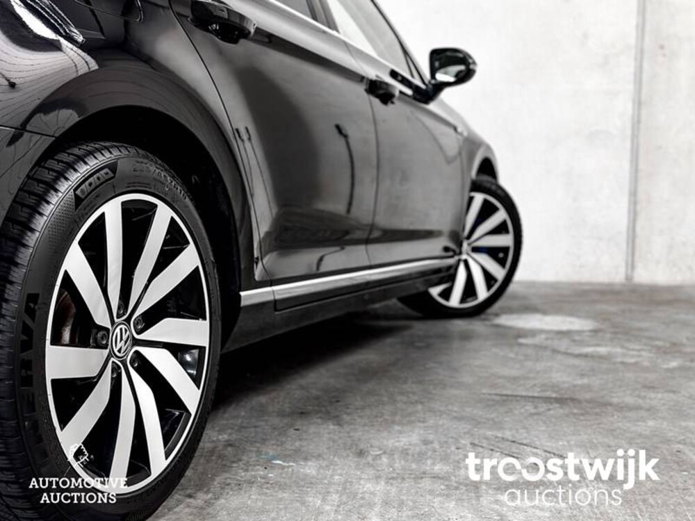 Volkswagen Passat Variant GTE 1.4 TSI Highline 218 PS 2016, XG-966-V