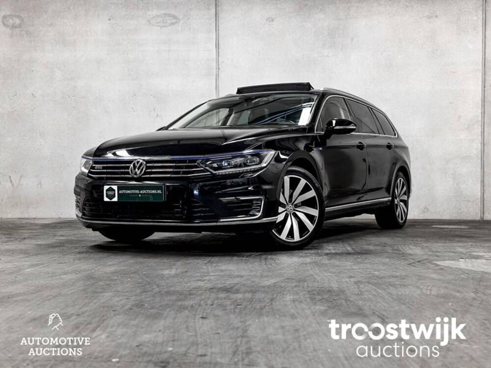 Volkswagen Passat Variant GTE 1.4 TSI Highline 218 PS 2016, XG-966-V