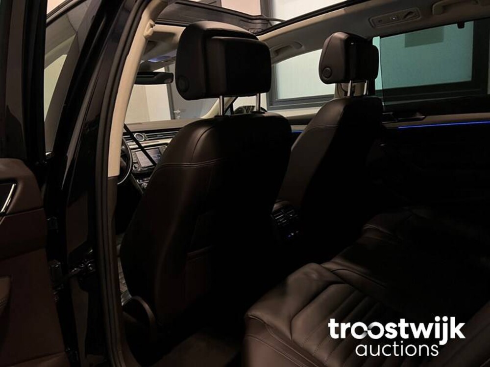 Volkswagen Passat Variant GTE 1.4 TSI Highline 218 PS 2016, XG-966-V