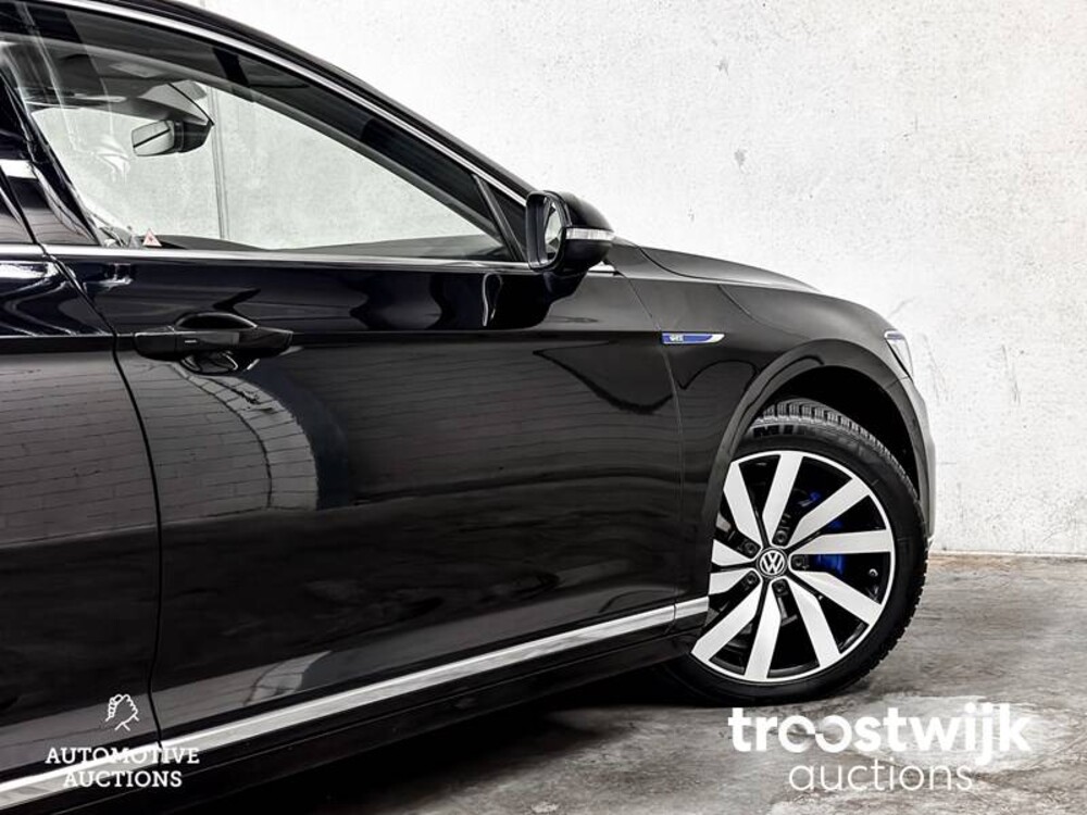 Volkswagen Passat Variant GTE 1.4 TSI Highline 218 PS 2016, XG-966-V