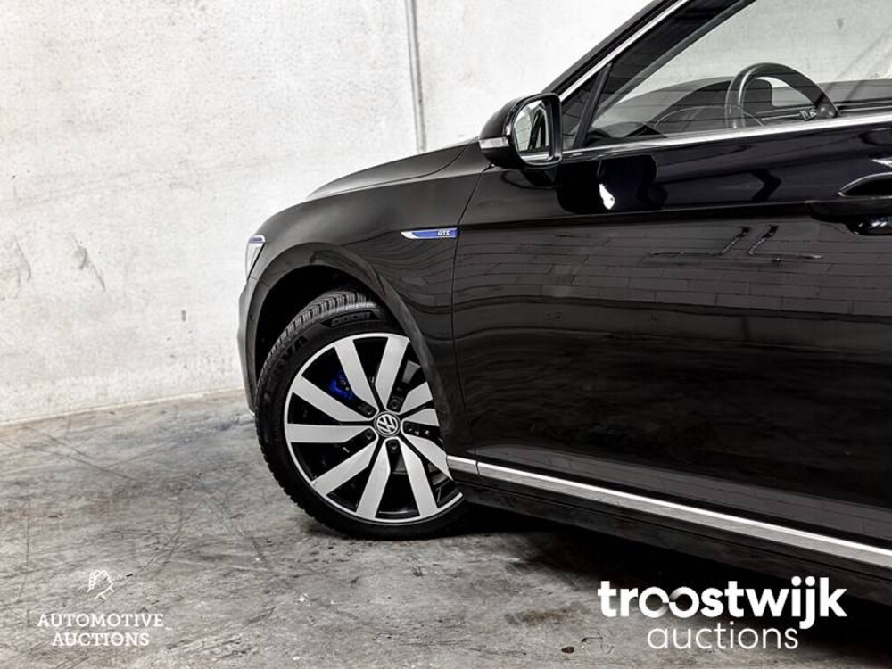 Volkswagen Passat Variant GTE 1.4 TSI Highline 218 PS 2016, XG-966-V