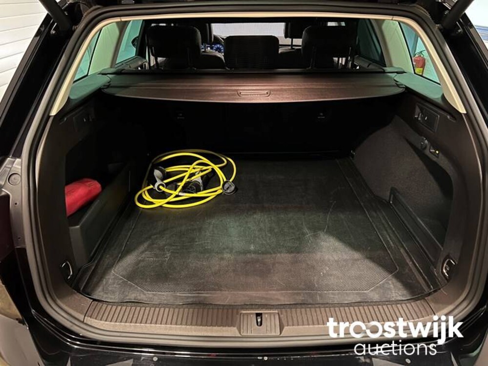 Volkswagen Passat Variant GTE 1.4 TSI Highline 218 PS 2016, XG-966-V