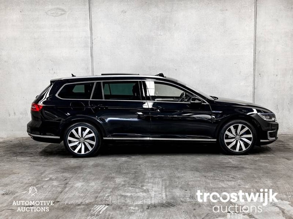Volkswagen Passat Variant GTE 1.4 TSI Highline 218 PS 2016, XG-966-V