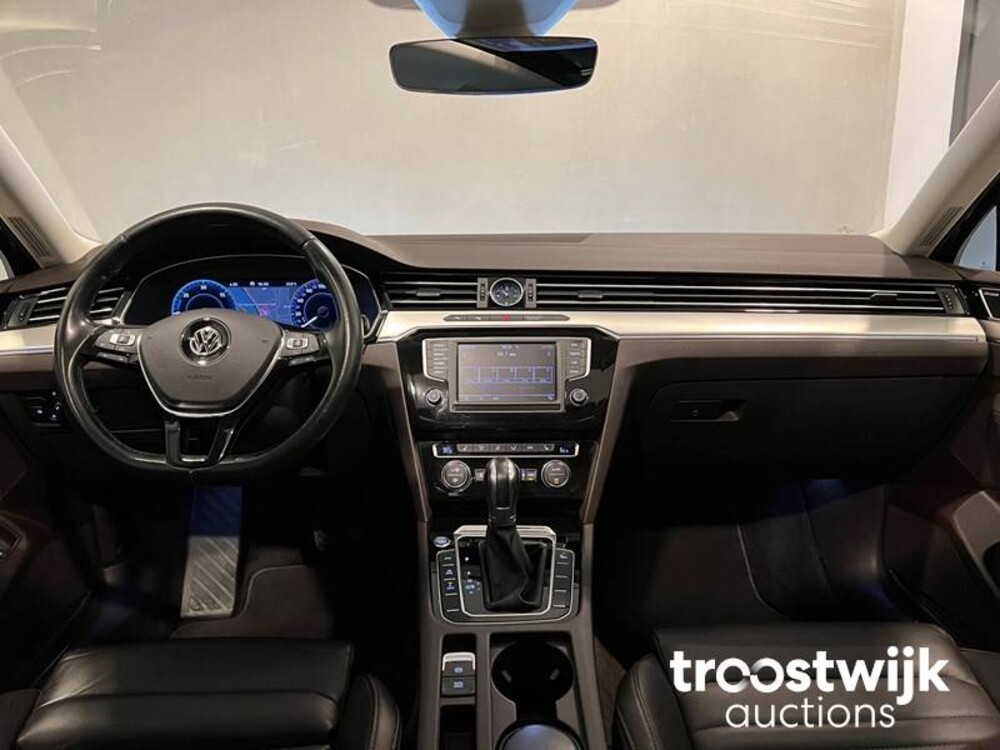 Volkswagen Passat Variant GTE 1.4 TSI Highline 218 PS 2016, XG-966-V