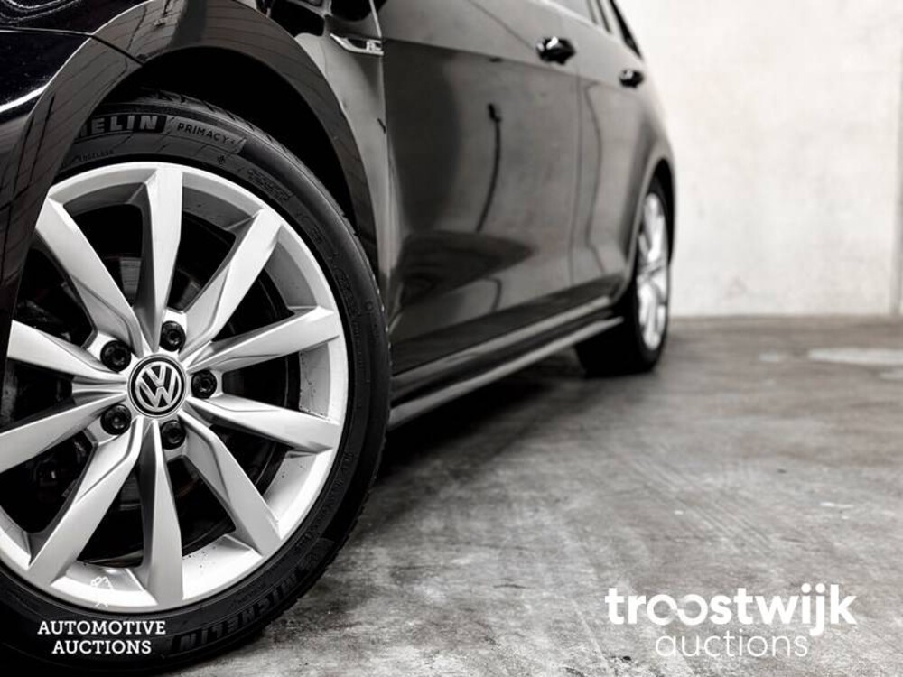 Volkswagen Golf Variant 1.4 TSI Highline Business R 150hp 2018, SP-298-B