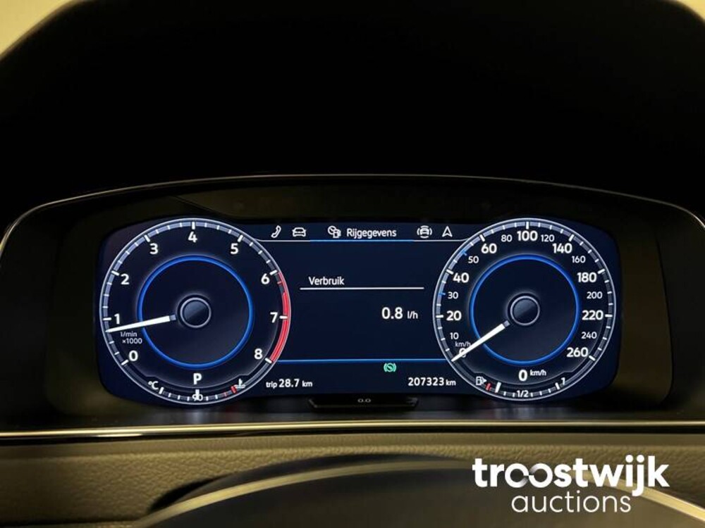 Volkswagen Golf Variant 1.4 TSI Highline Business R 150hp 2018, SP-298-B