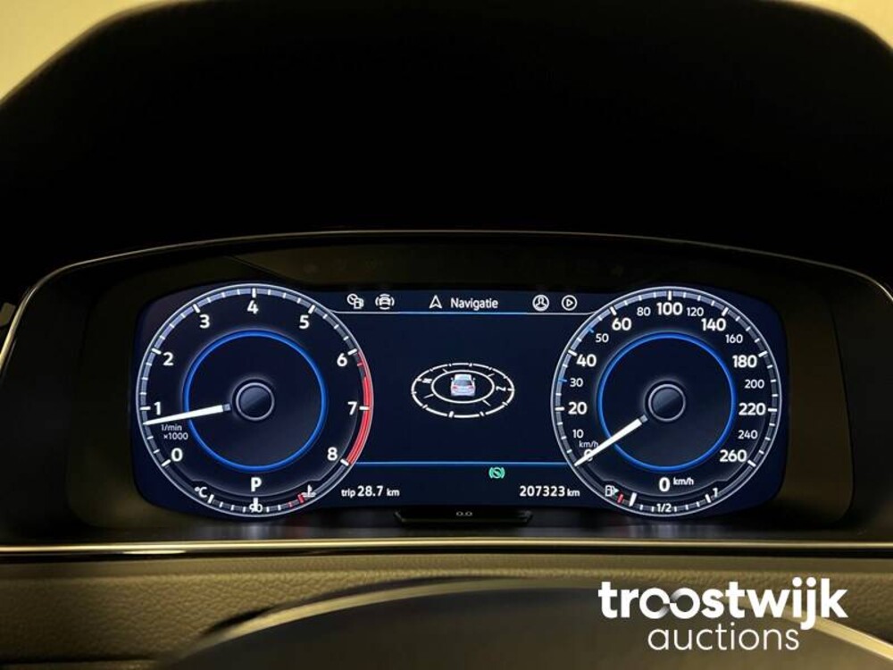 Volkswagen Golf Variant 1.4 TSI Highline Business R 150hp 2018, SP-298-B