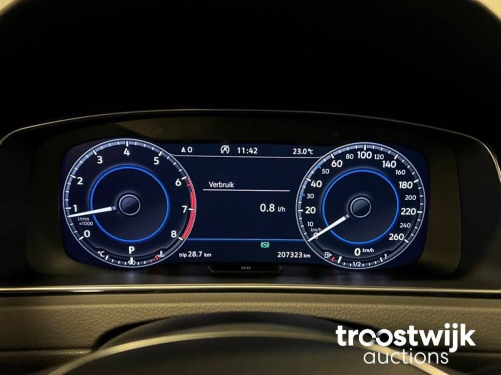 Volkswagen Golf Variant 1.4 TSI Highline Business R 150hp 2018, SP-298-B