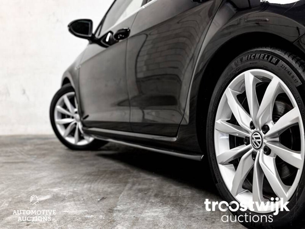 Volkswagen Golf Variant 1.4 TSI Highline Business R 150hp 2018, SP-298-B