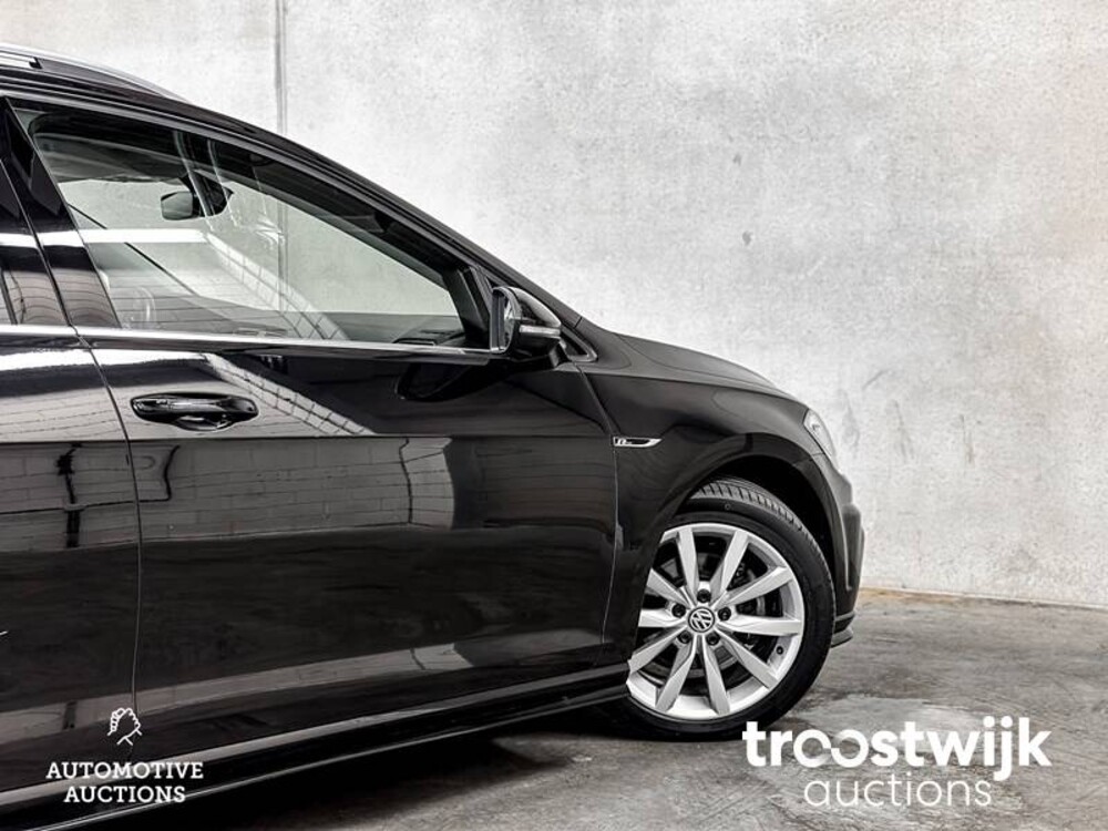 Volkswagen Golf Variant 1.4 TSI Highline Business R 150hp 2018, SP-298-B