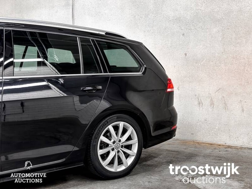 Volkswagen Golf Variant 1.4 TSI Highline Business R 150hp 2018, SP-298-B