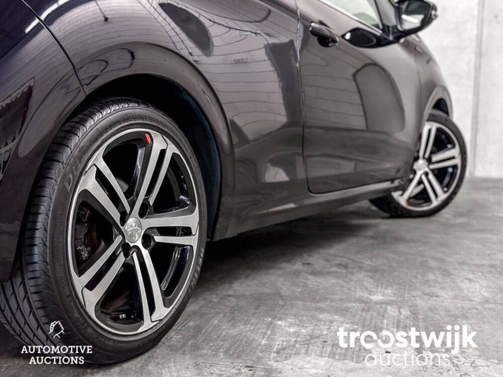 Peugeot 208 GT-line 1.2 PureTech 110PS 2016, L-188-DJ