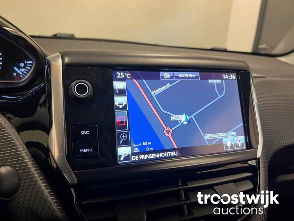 Peugeot 208 GT-line 1.2 PureTech 110PS 2016, L-188-DJ