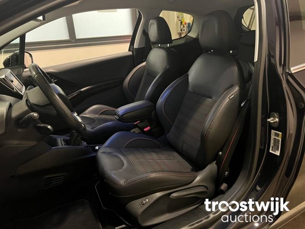 Peugeot 208 GT-line 1.2 PureTech 110PS 2016, L-188-DJ