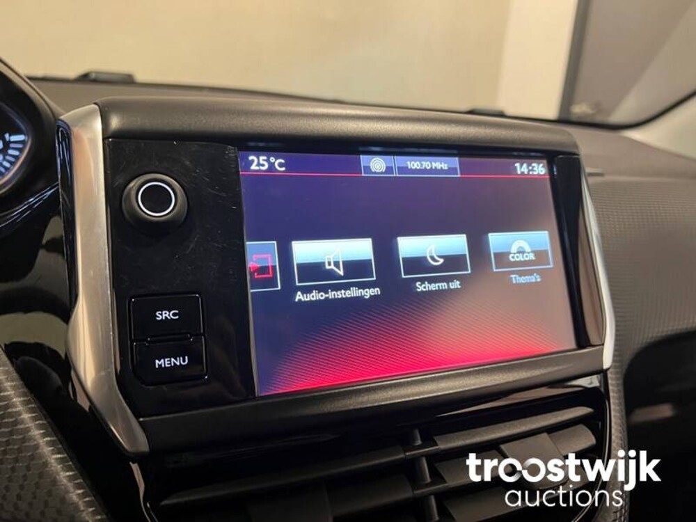 Peugeot 208 GT-line 1.2 PureTech 110PS 2016, L-188-DJ