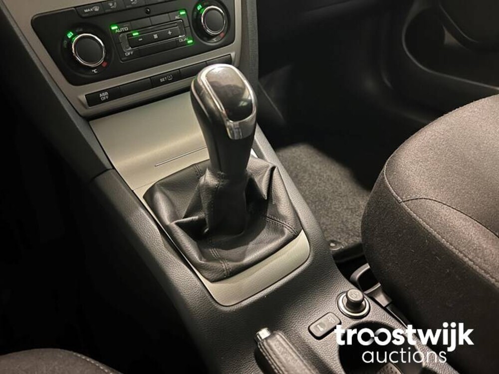 Skoda Octavia Combi 1.8 TSI Elegance 160PS 2012, 64-SXX-5