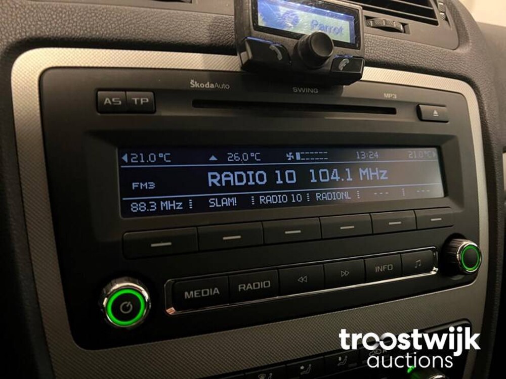 Skoda Octavia Combi 1.8 TSI Elegance 160PS 2012, 64-SXX-5